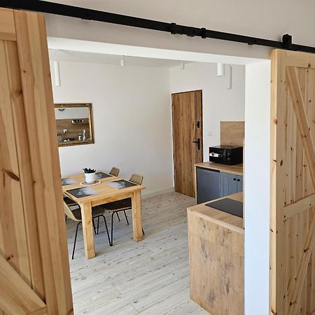 Apartamenty Luna A-B 格雷菲采 外观 照片
